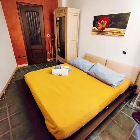 Casa Glicine Centro Storico * 피네롤로