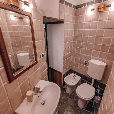 Daire Casa Glicine Centro Storico Pinerolo